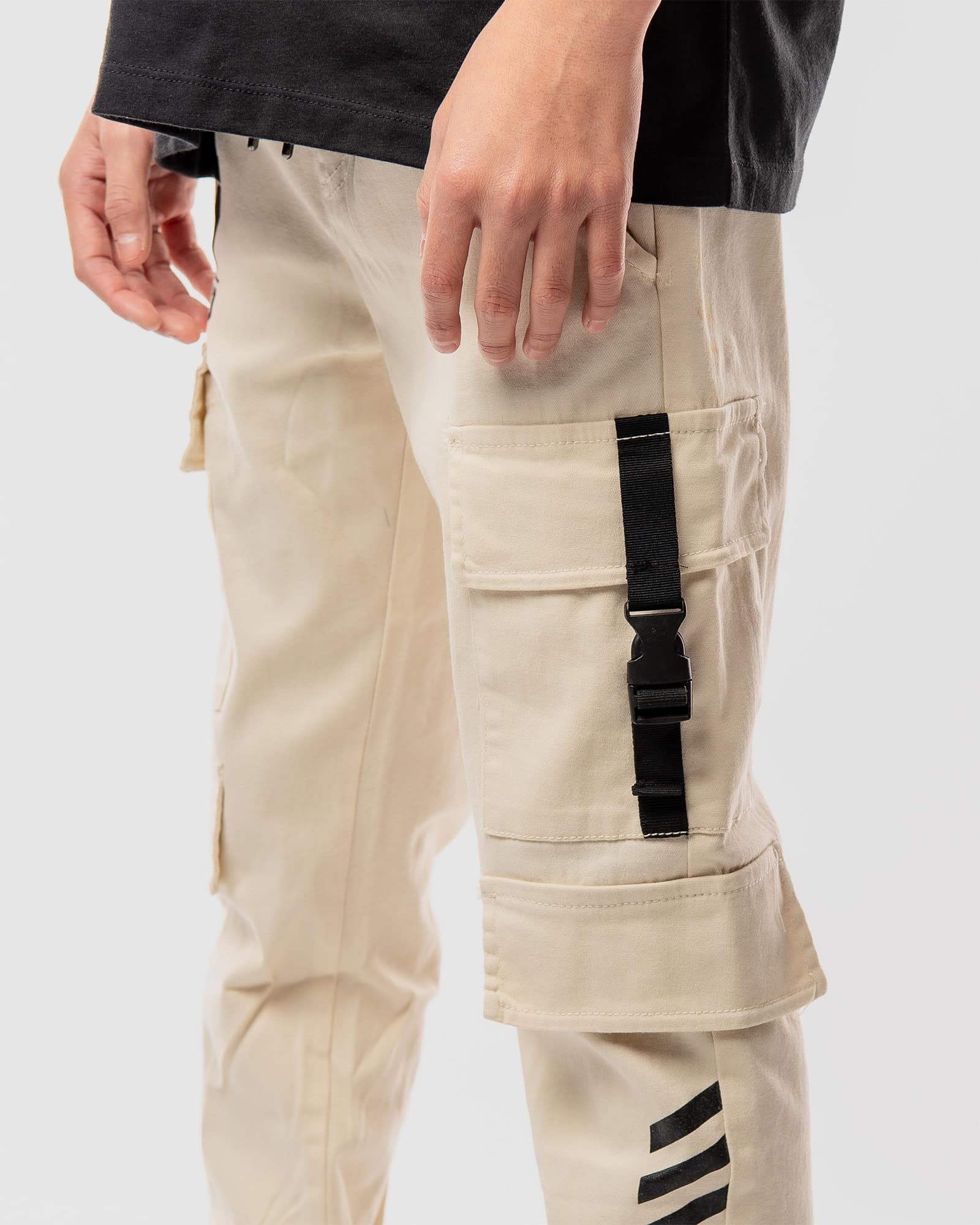 BOYS ELASAH TWILL CARGO JOGGERS - Image 4