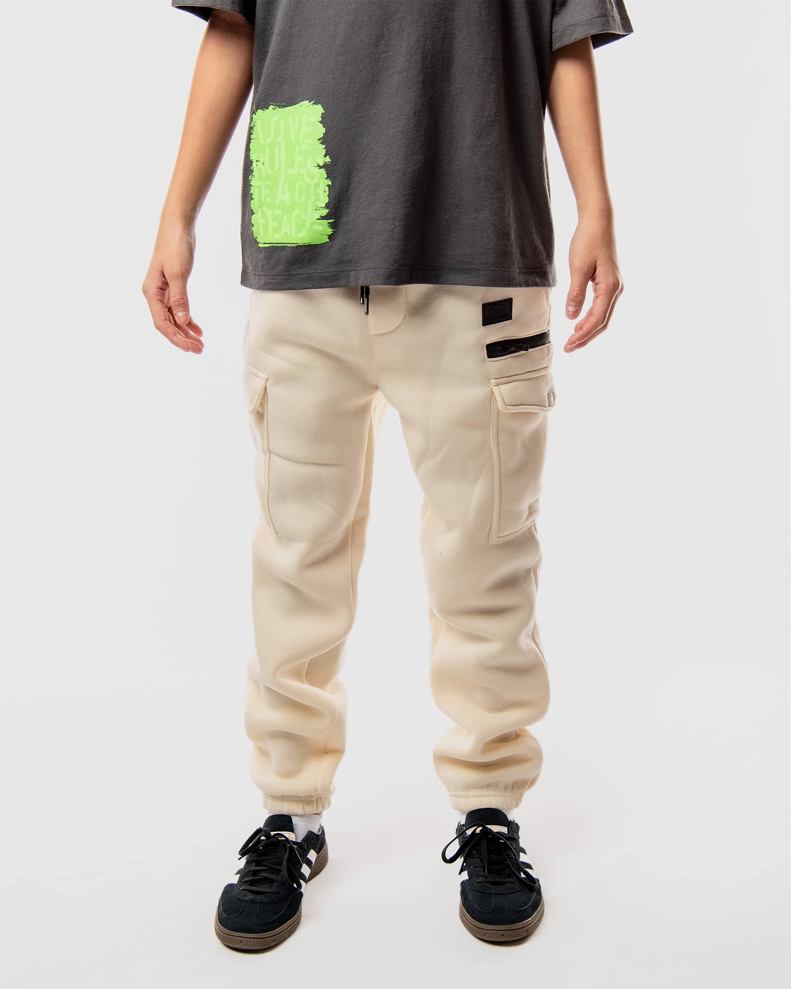 BOYS SANTI FLEECE CARGO JOGGERS - Image 29