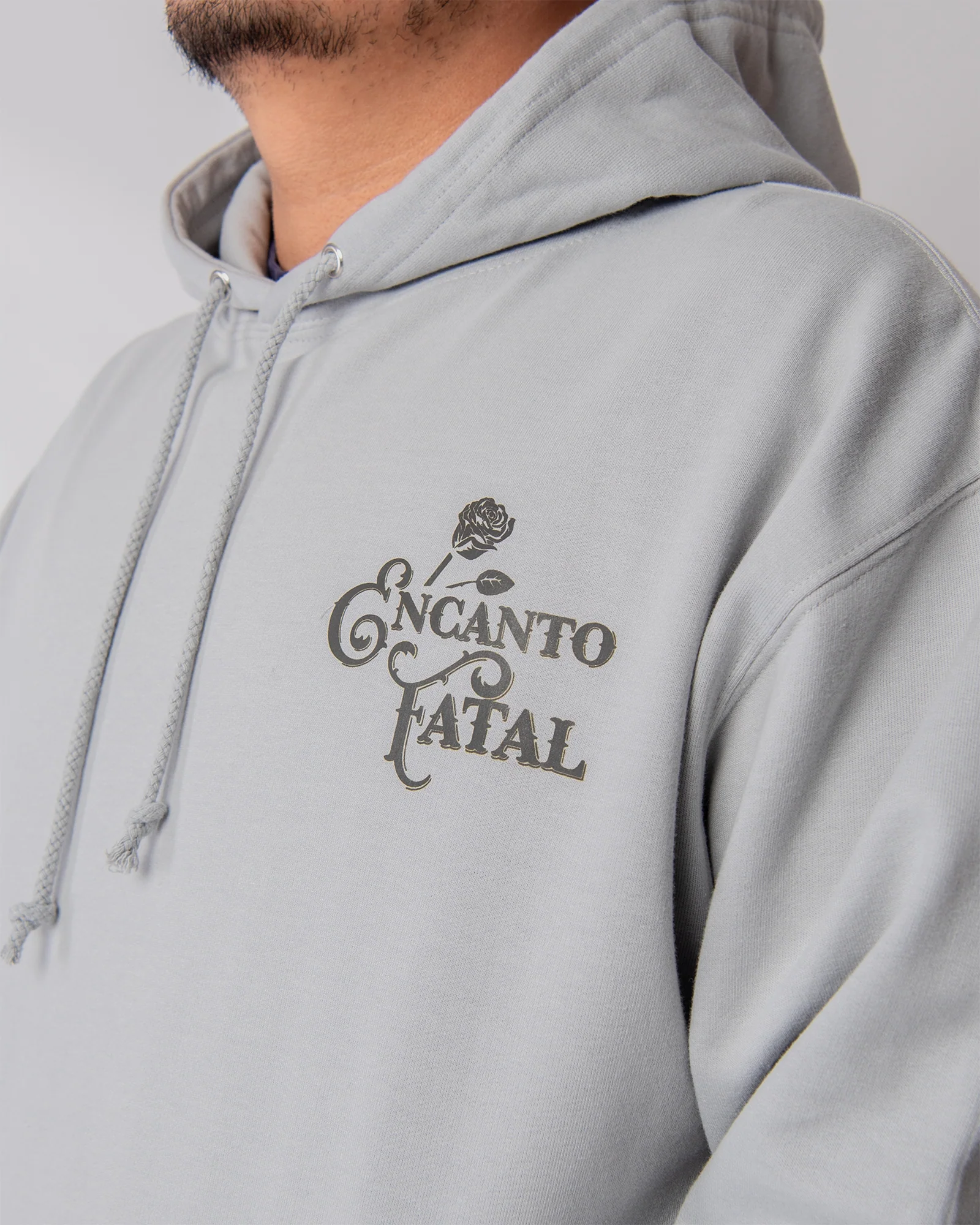 ENCANTO FATAL FLEECE HOODIE - Image 4