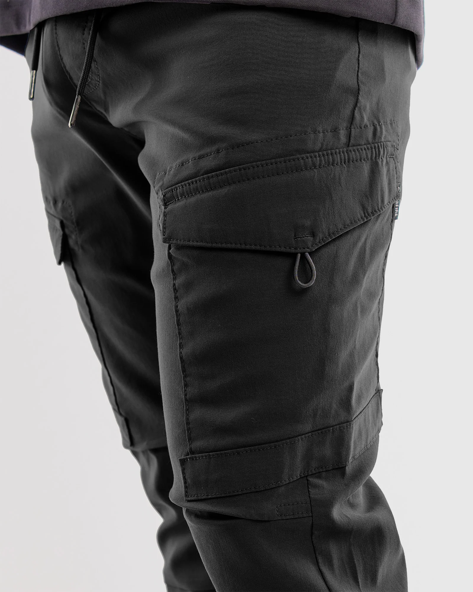 MEN'S AZIEL HYBRID TECH CARGO JOGGERS - Image 12