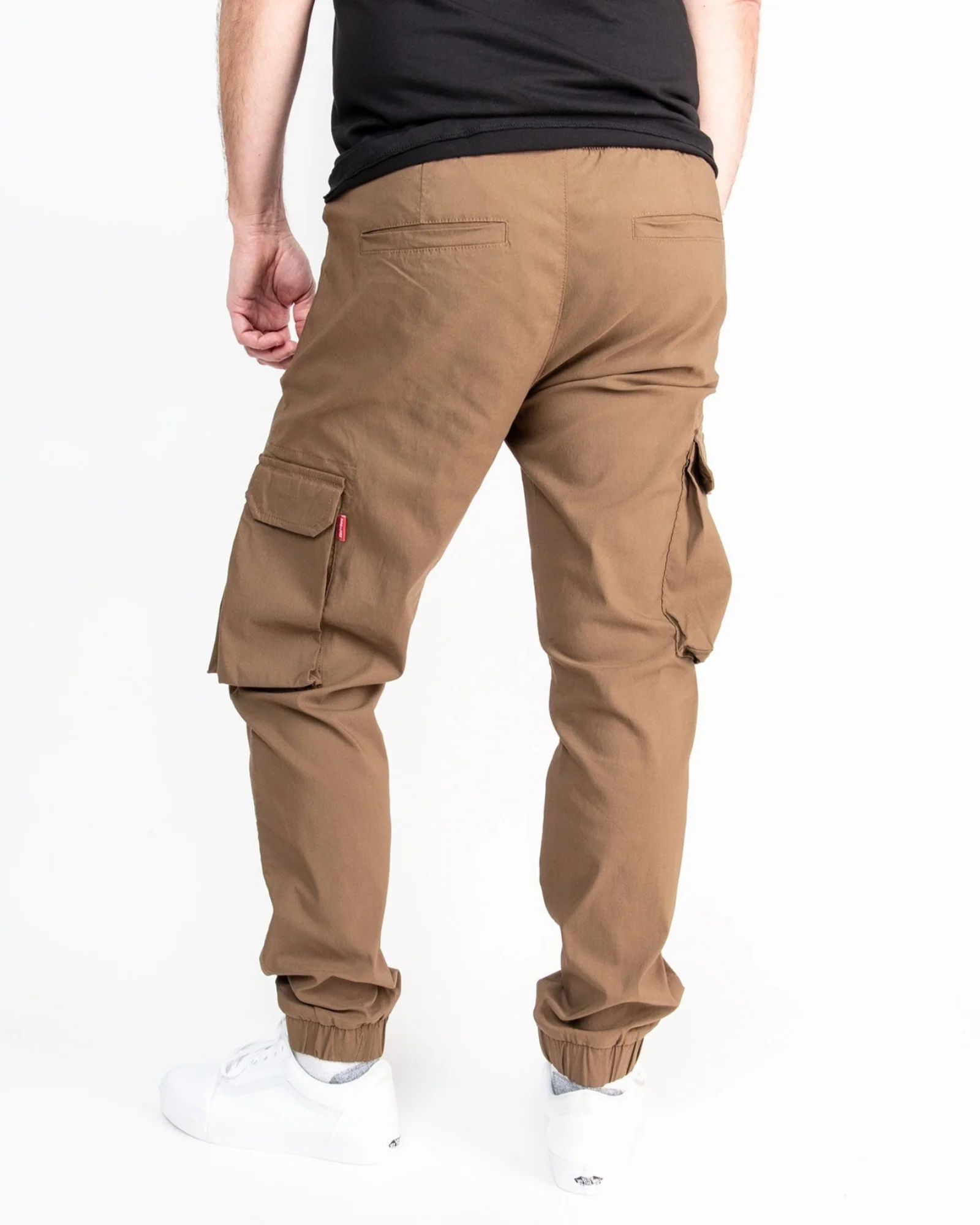 MEN'S BARRET PERFORMANCE TECH CARGO JOGGERS - Image 25