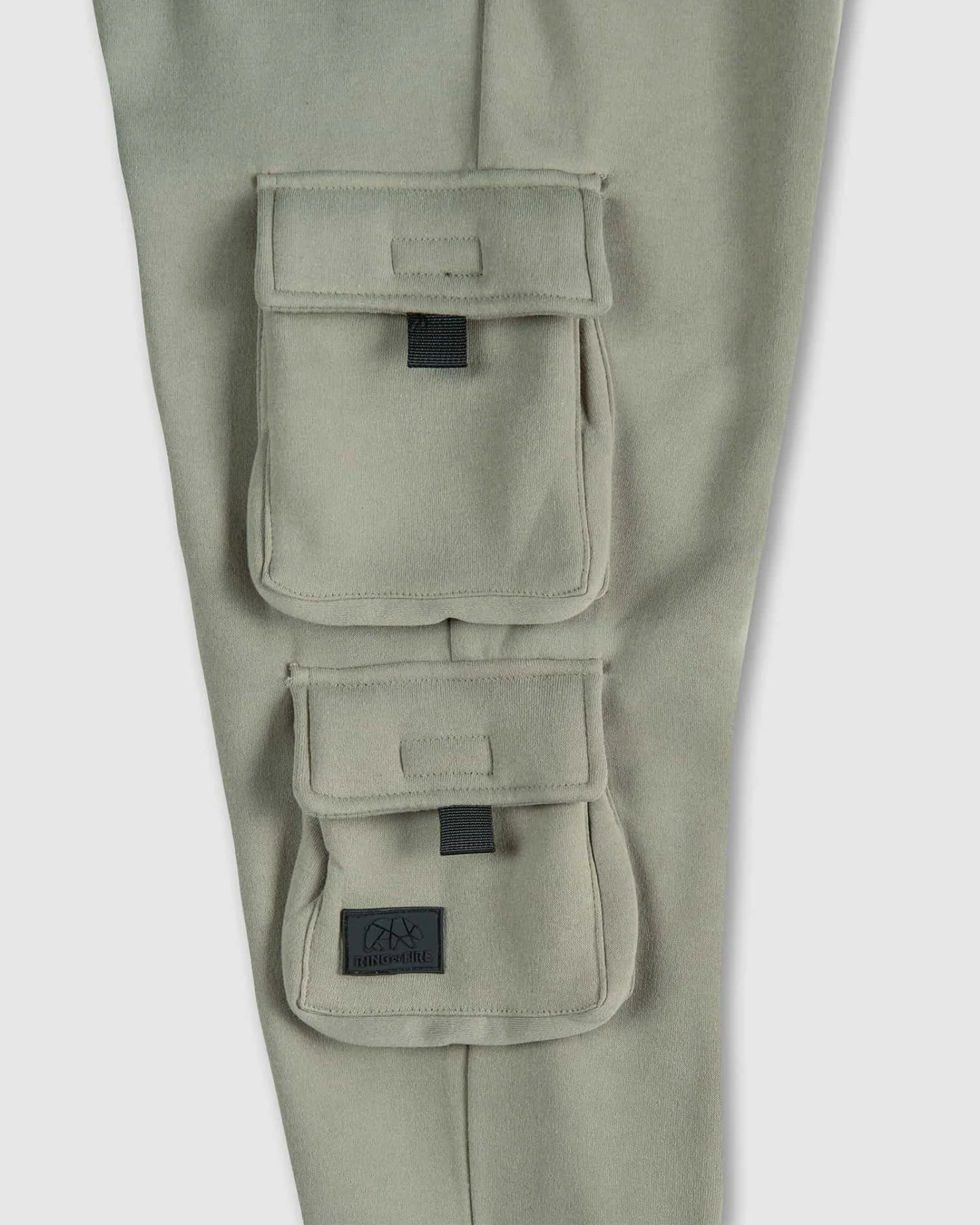 MEN'S HILKIAH FLEECE UTILITY CARGO JOGGERS - Image 4