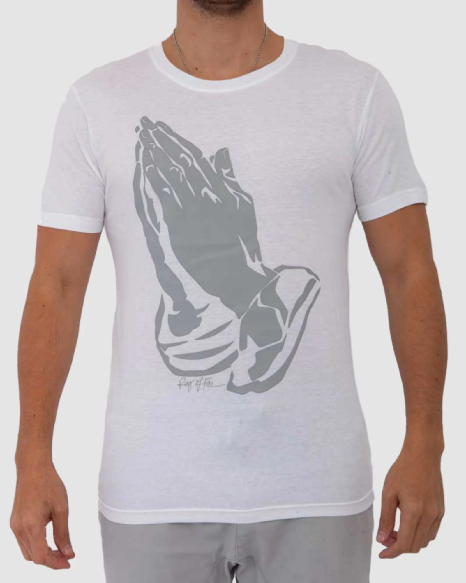 MEN'S PRAY HD GRAPHIC TEE - Image 8