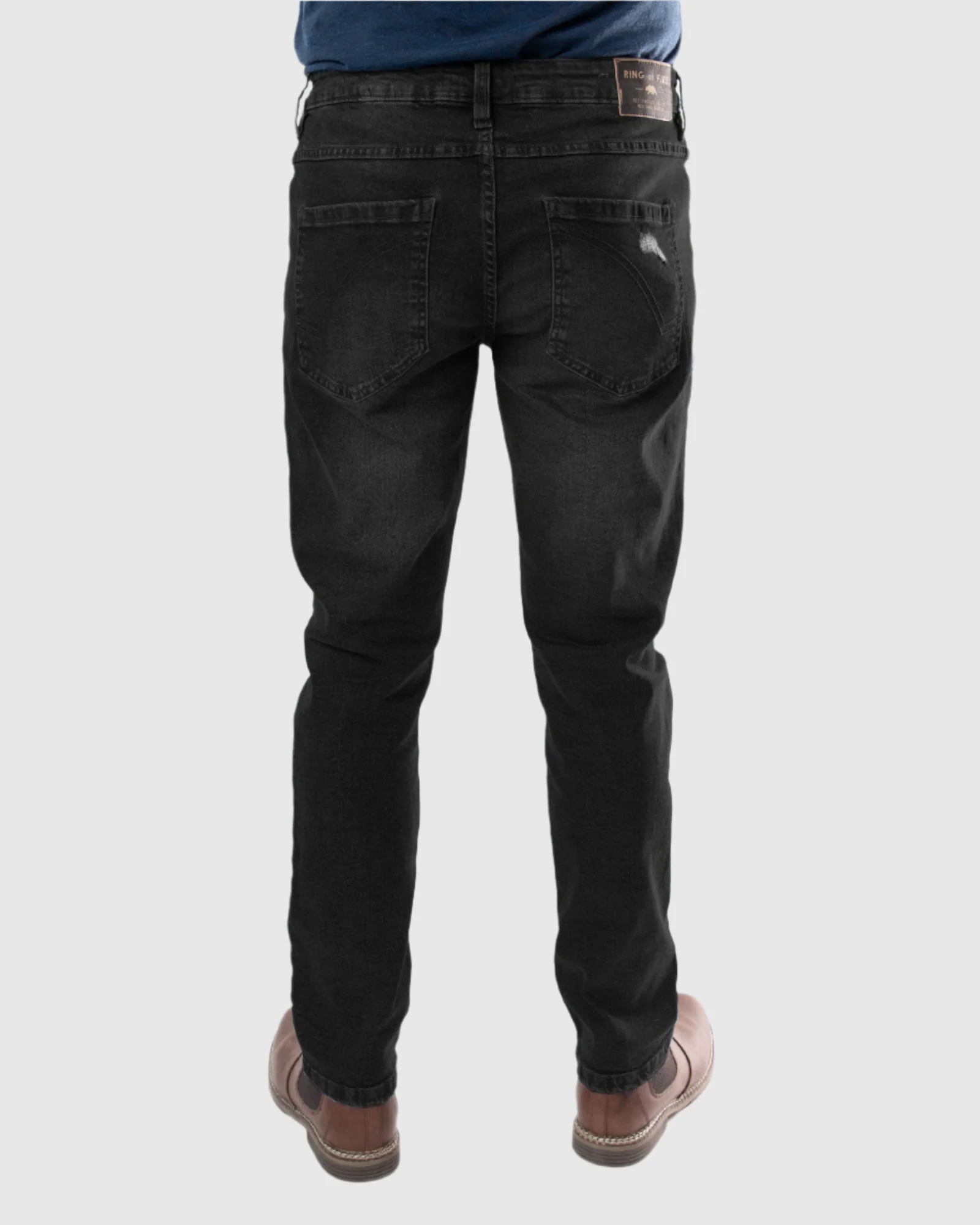 MEN'S STAMPEDE RIPPED STRAIGHT FIT JEANS - Image 6